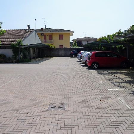 Mozzecane Residenza Il Giglio Bed & Breakfast エクステリア 写真